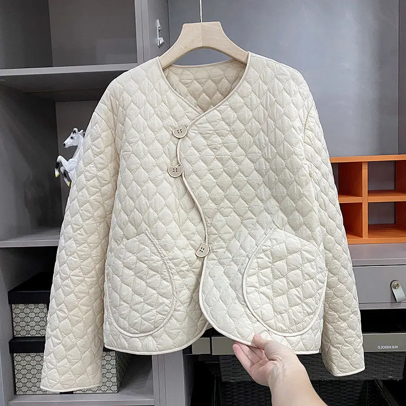 autumn and winter~cotton quilted quilted cotton coat, warm  strong texture, silhouette design, fashionable cotton coat