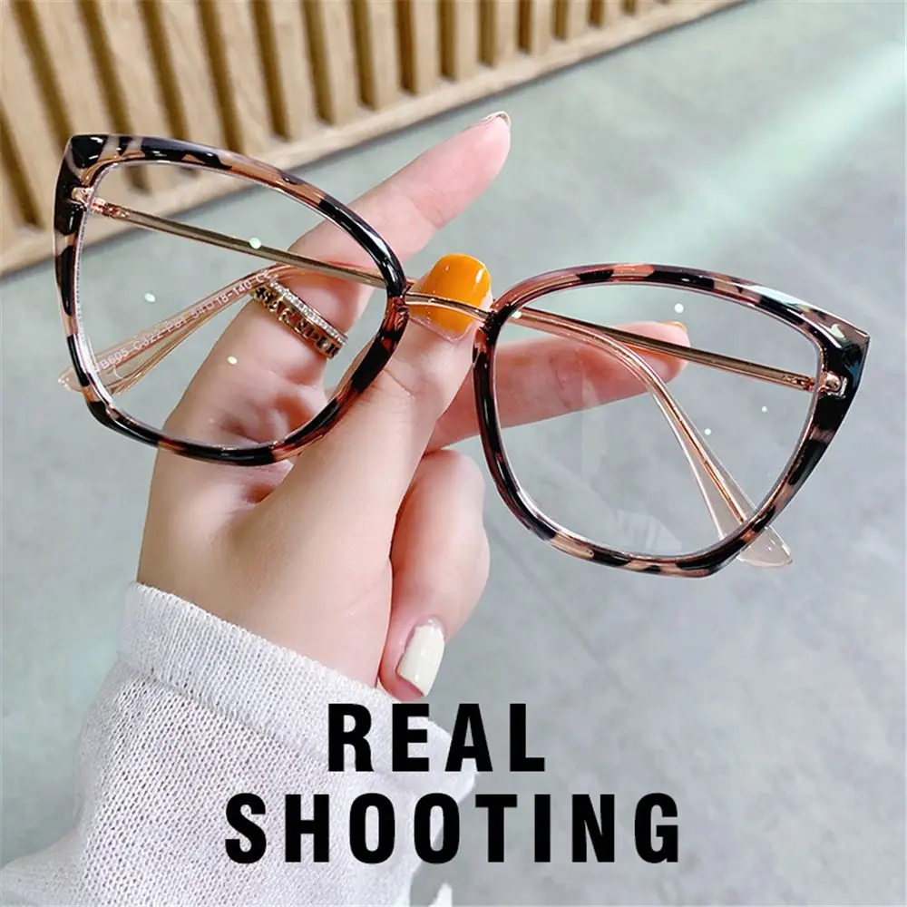 

Women's Fashion TR90 Frame Anit Blue Light Glasses Cat Eye Luxury Brand Designer Ladies Flexible Optical Eyeglasses Frame 2022