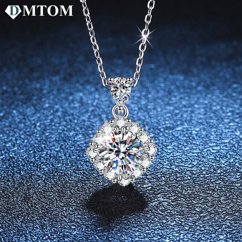 

DMTOM 100% S925 Sterling Silver Moissanite Pendant Necklace 1Carat Square Bag Fashion For Women Wedding Party Fine Jewelry Gift
