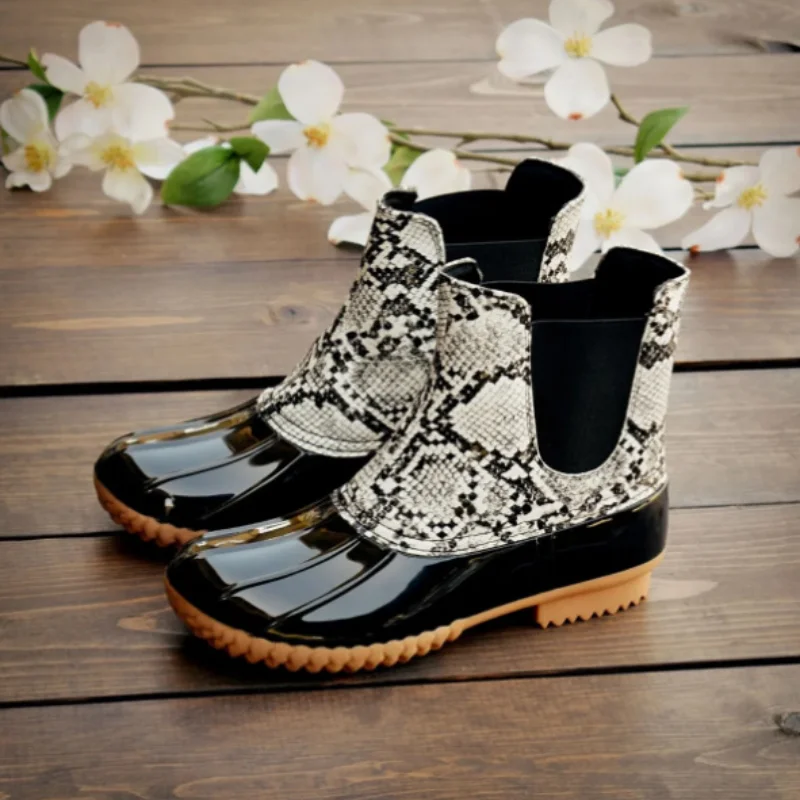 

Brand Designer Women Rain Boots Waterproof Rain Shoes Lace-up Snake Pattern Rubber Rainboots For Woman Winter Boot Plus Size 43
