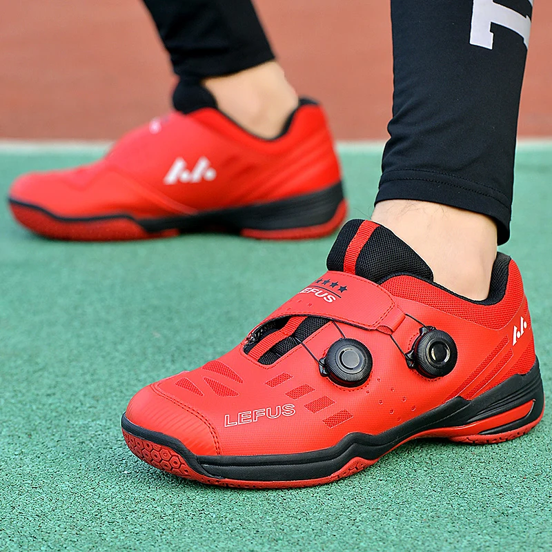 

New Trend Badminton Trainers Mens Red Womens Badminton Shoes Leather Couples Indoor Court Shoes Quick Lacing Badminton Shoes
