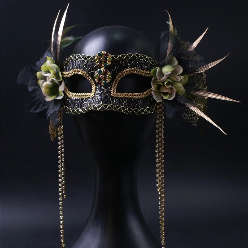 Маска женская черная кружевная для маскарада Хэллоуина