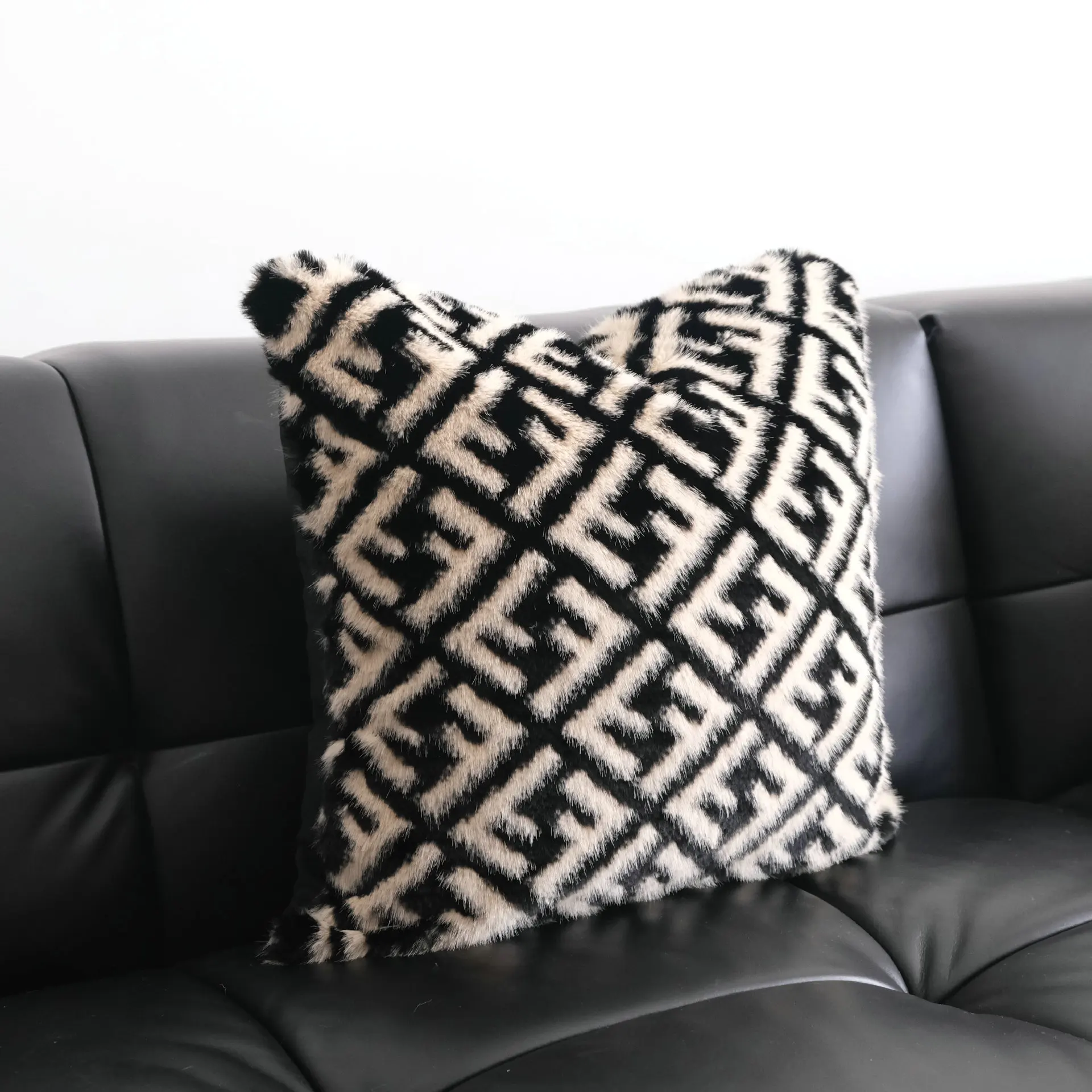 

Very Soft and Comfortable Plush Pillow Cases Modern Light Luxury Plush Pillow Cover Home Dector Living Room Cushion Cover