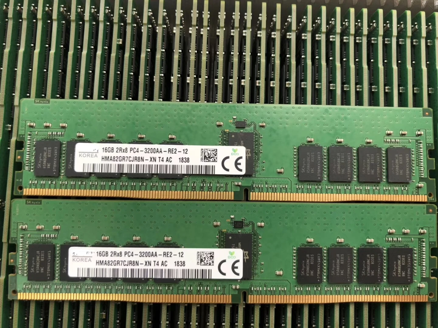 

RAM R6515 R6525 R7515 R7415 память 3200 16G DDR4 PC4-3200AA REG