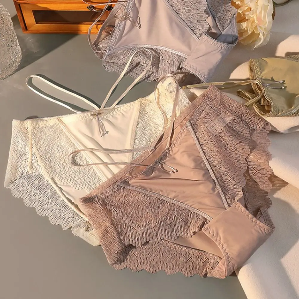 

Трусы Женские однотонные с вырезами, удобное нижнее белье со средней талией, из ледяного шелка, тонкий кружевной пояс