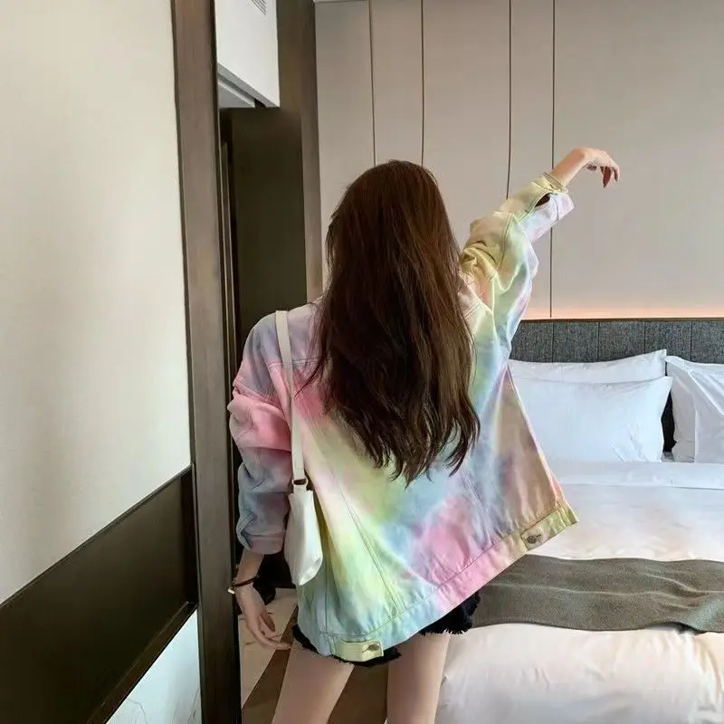 Модная цветная джинсовая куртка женская оверсайз с длинными рукавами отложным