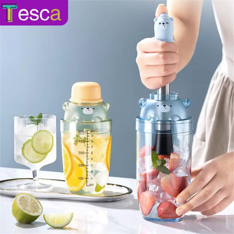 

The Surface Is Flat And Smooth Anti Overflow Hand Shaker Clear And Visible Scale New Bar Tool Shaker Thickened Pc Material