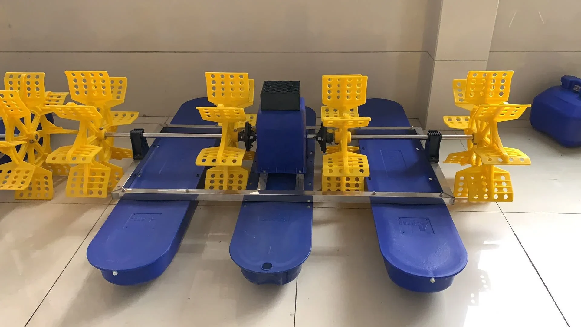 WEDO 750W 1HP Однофазный пластиковый аэратор с двумя крыльчатками и водяными колесами