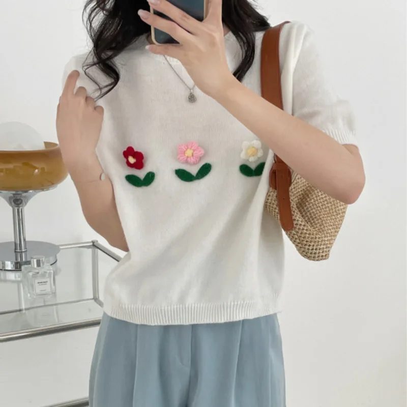 

Women Embroidery Flower Knitted Tops Spring Summer O Neck Short Sleeve Knit Pullovers T-shirt Sweet Casual Tops 2022