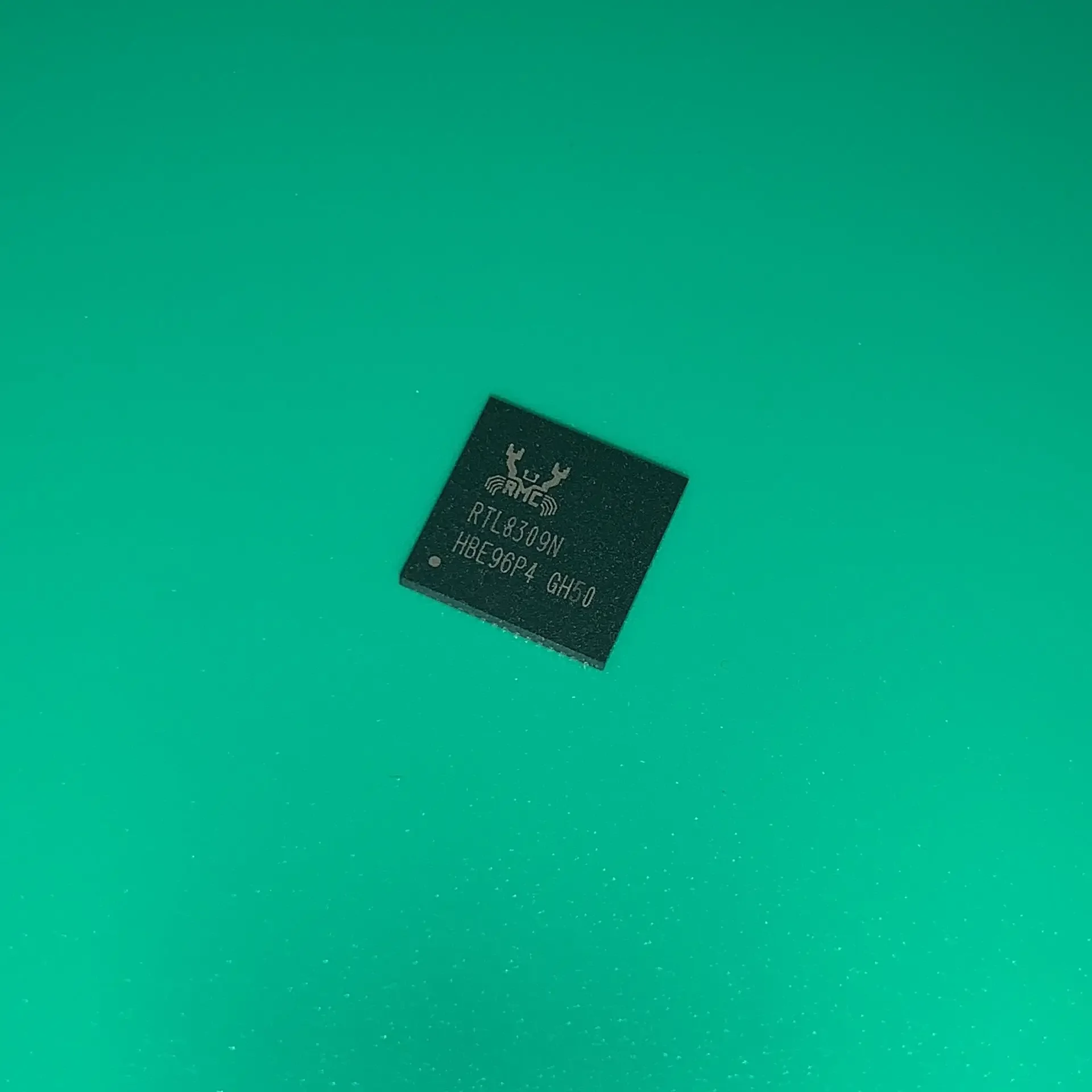 RTL8309N-CG QFN64 RTL8309N CG SINGLE-CHIP 9-PORT 10/100MBPS SWITCH CONTROLLER RTL8309NCG RTL 8309N RTL8309-NCG