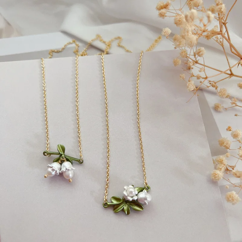 

2022 Spot New Literary Retro Lily Of The Valley Freshwater Pearl Necklace Simple Clavicle Chain Pendant Necklace Female