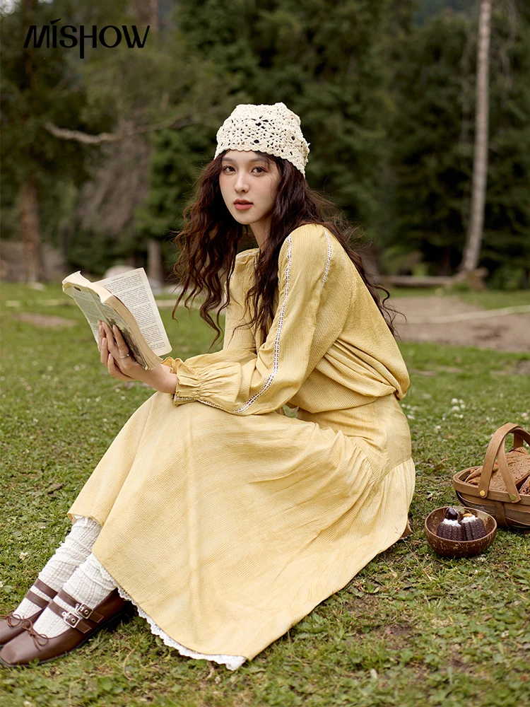 Женская кружевная юбка с рукавами-лепестками и V-образным вырезом