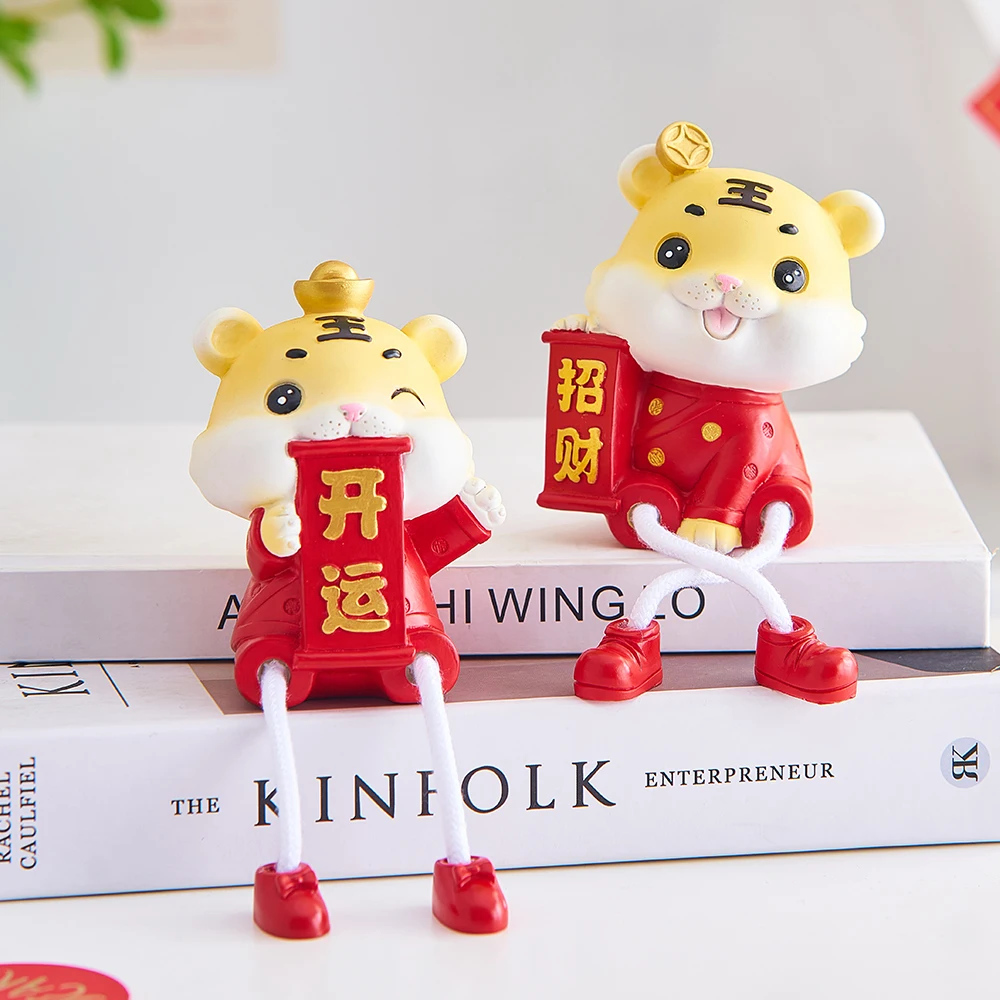 

Фигурка маленького тигра, кукла-слинг из смолы, декор для спальни, аксессуары для украшения дома для гостиной, художественная модель, подаро...