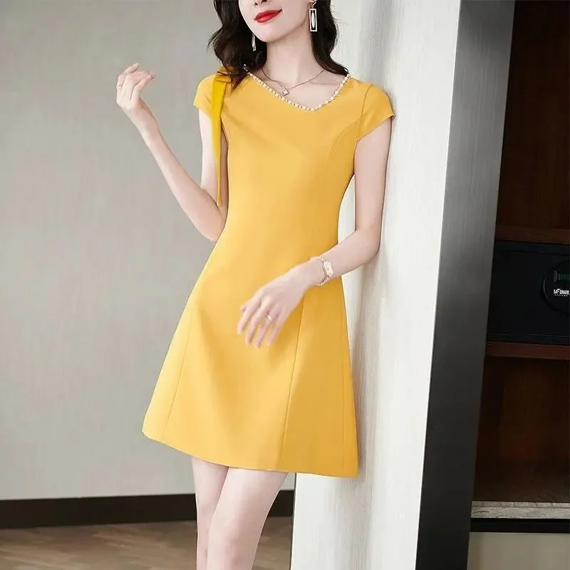 

A-line Skirt Women's Summer Slim Design Sense Minority Foreign Korean Style Clothing 2022 New High-end Dress Elegant Yellow