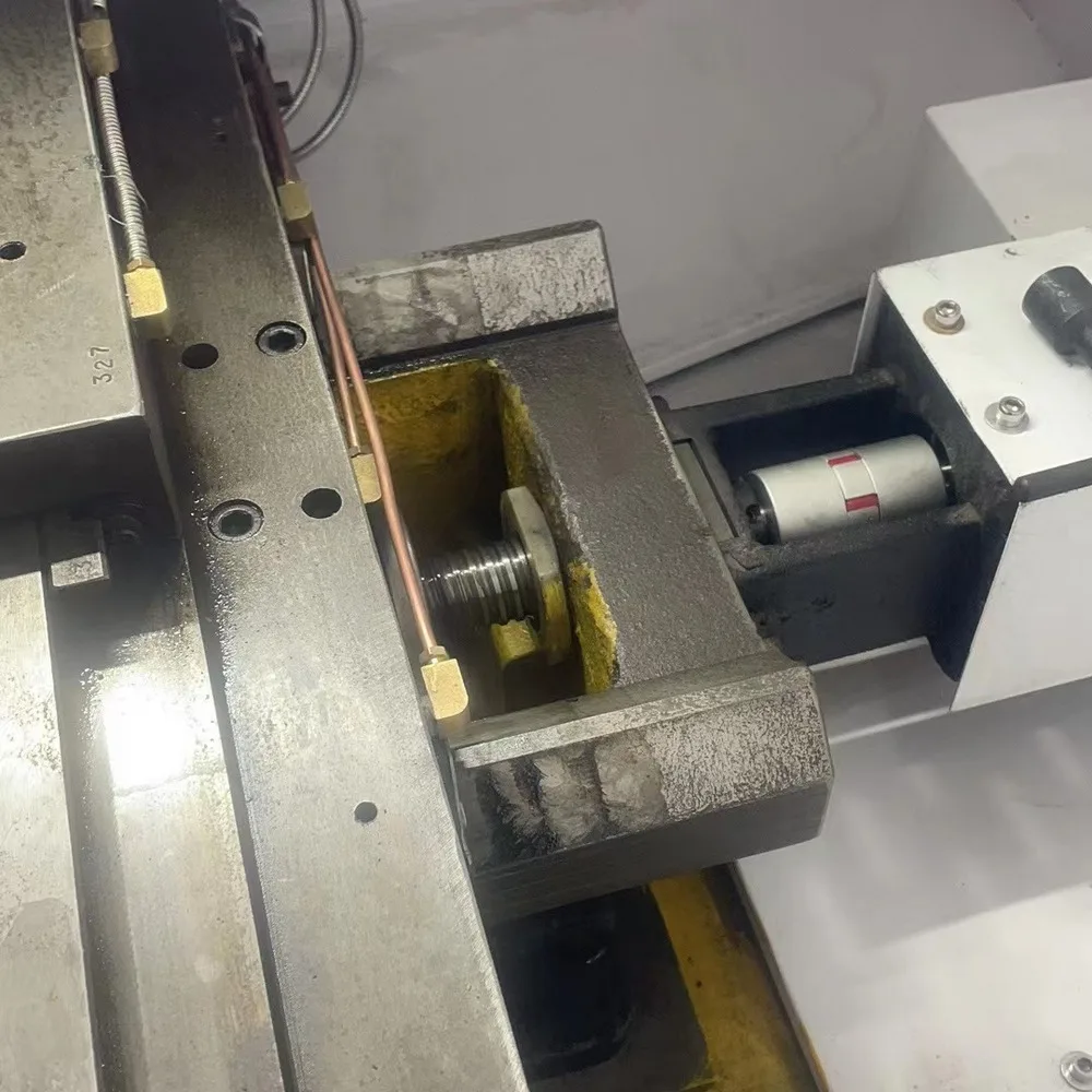 Cnc токарный станок Turing рамка полностью новый для продажи металлический