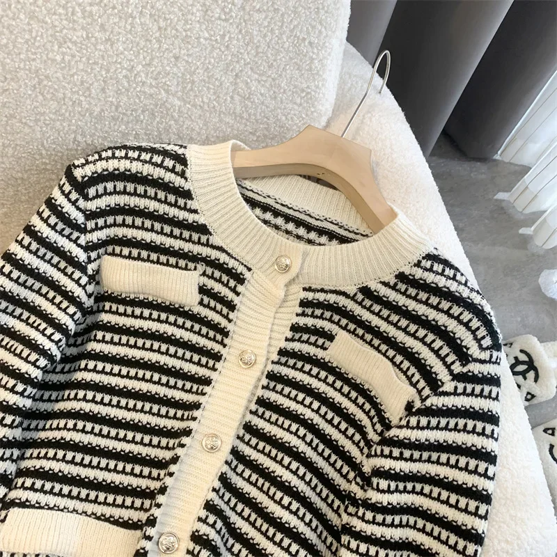 2024 зимняя вязаная куртка в полоску милый кардиган женский корейский пуловер с