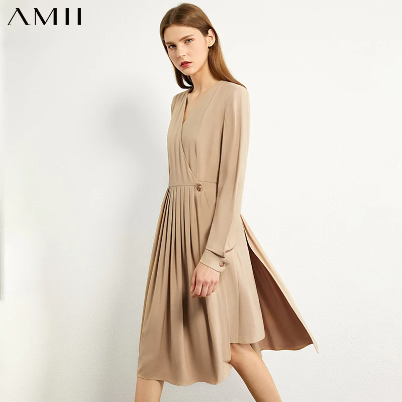 

AMII Minimalism Autumn Fashion Pleated Solid Women Dress Causal Vneck Full Sleeve Knee-length Female Dress 12070285