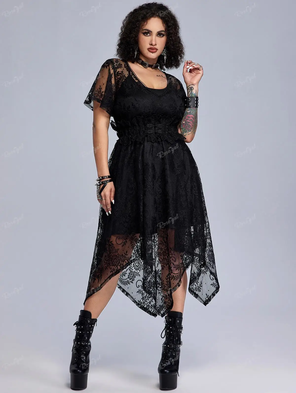 

ROSEGAL Plus Size Overlay Handkerchief Cami Dress Black Gothic Crisscross Strappy Chiffon Maxi Dress Summer Vacation Vestidos 5X