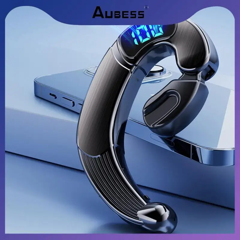 

Headset Waterproof 300mah Earphone Powerful Chip Long Range Sports Headset Wireless Earphone Touch Control Headset