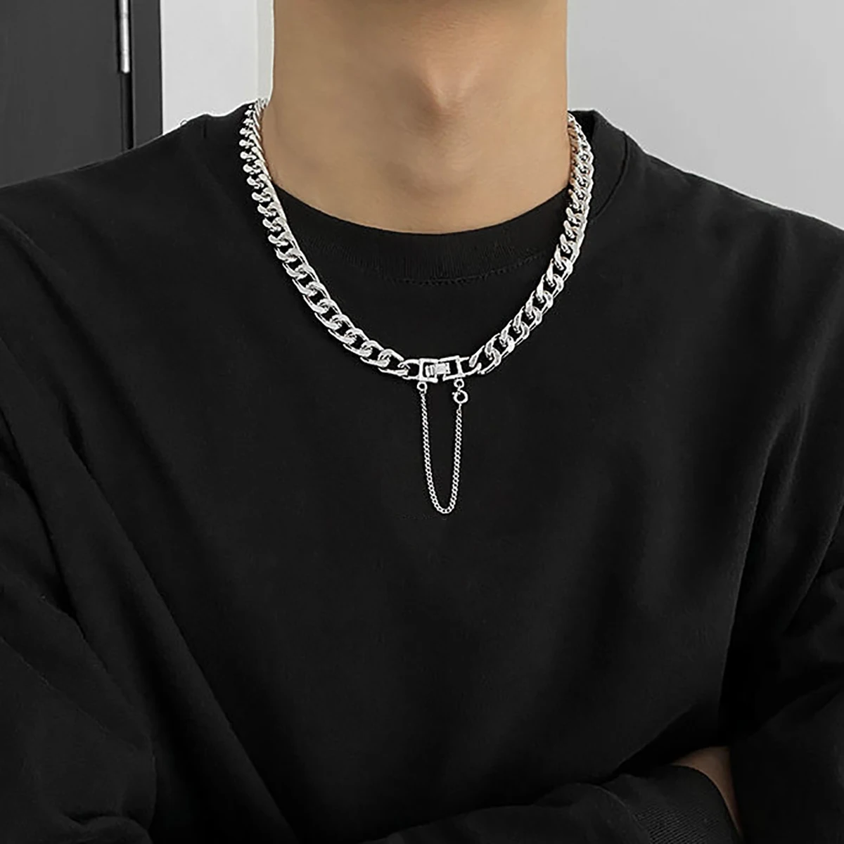 

Punk Thick Chain Short Choker Necklace for Men/Women Hiphop Tassel Chunky Necklace 2022 Fashion Collar Jewelry Gift