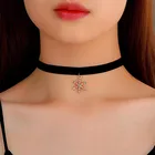 Женское бархатное ожерелье-чокер с подвеской в виде снежинки и сердца