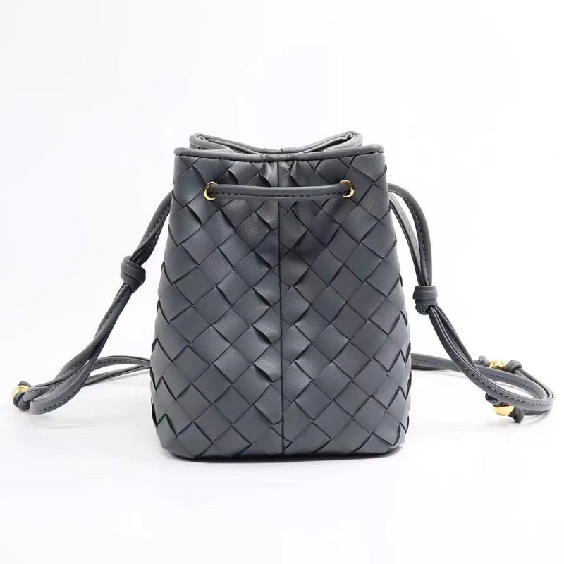 New Woven Bag High Quality Genuine Leather Armpit Bag Luxury Design Shoulder Diagonal Bag Fashion Women's Brand Mini Bucket Bag