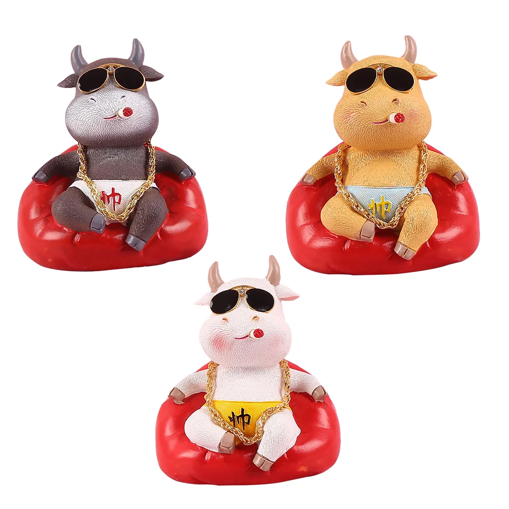

3pcs Cow Resin Adornment Unique Stylish Fashion Resin Cow Ornament Cow Figurine Decor Car Interior Decor Resin Adornment Craft