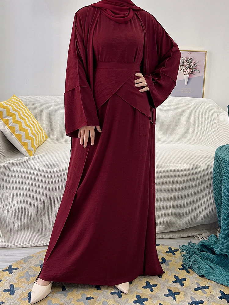 Комплект из трех частей: платье с коротким рукавом юбка запахом открытое кимоно