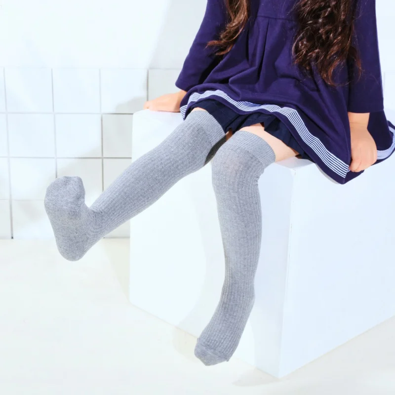 Children's Fine Vertical Stripes Knee Socks 2017 Autumn and Winter New Solid Color Stockings Combed Cotton Children's Socks 6004