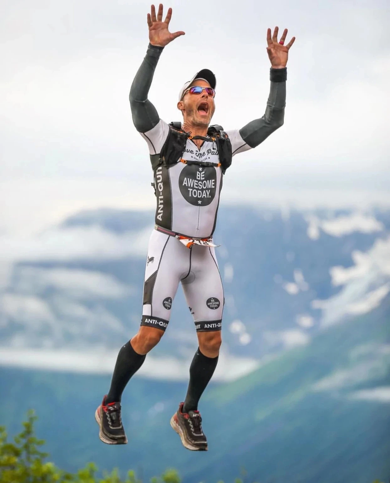 

2023, Мужская велосипедная одежда Love The Pain, женская одежда для бега, езды на велосипеде, купания, летний костюм с коротким рукавом для езды на ве...