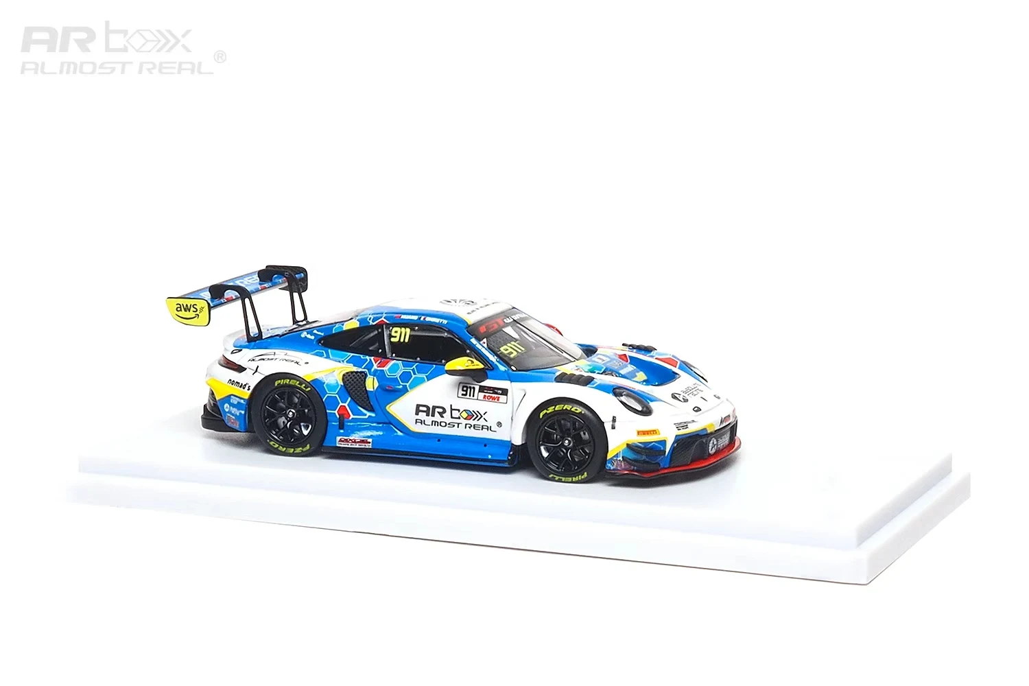 Фото AR BOX 1:64 992 GT3 Sepang / R B-Quik, литая модель автомобиля в металлическом желтом цвете №1
