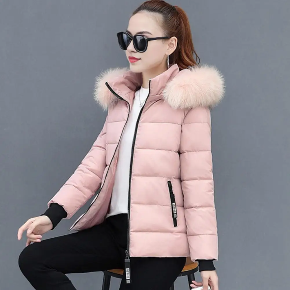 Женская куртка с капюшоном и карманами цвет в ассортименте