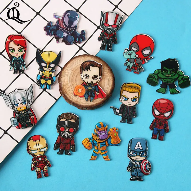 

Брошь с героями Марвел «Мстители 4», акриловая кукла Железного Человека-паука, аниме, булавка, украшения для мальчиков и девочек, подарок для...