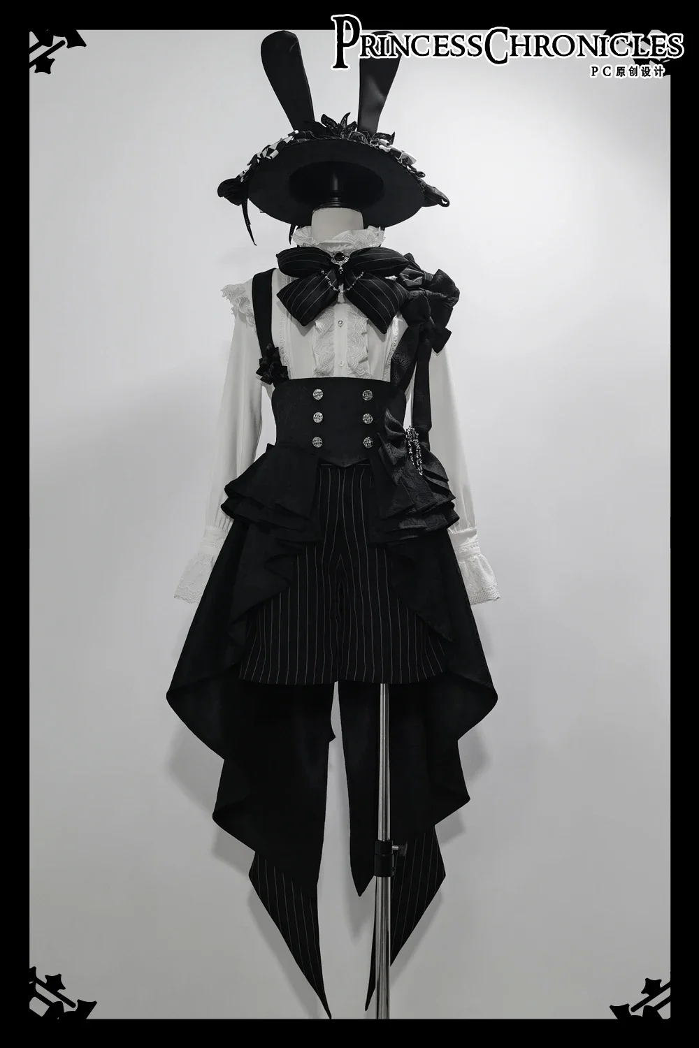 Фото ~Клаус Rabbit Theater~Блузка и шорты Ouji Lolita от Princess Chronicles №1