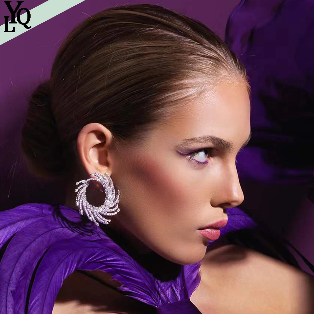 

New Trend Sparkling Floral Rhinestone Swing Female Earrings Dinner Wedding Accessories Fashion Luxury Jewelry