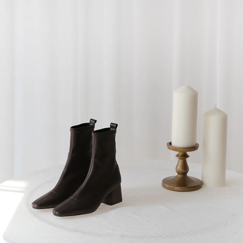 2022 European and American women's autumn and winter new short boots women's high-heeled elastic boots plus size boots