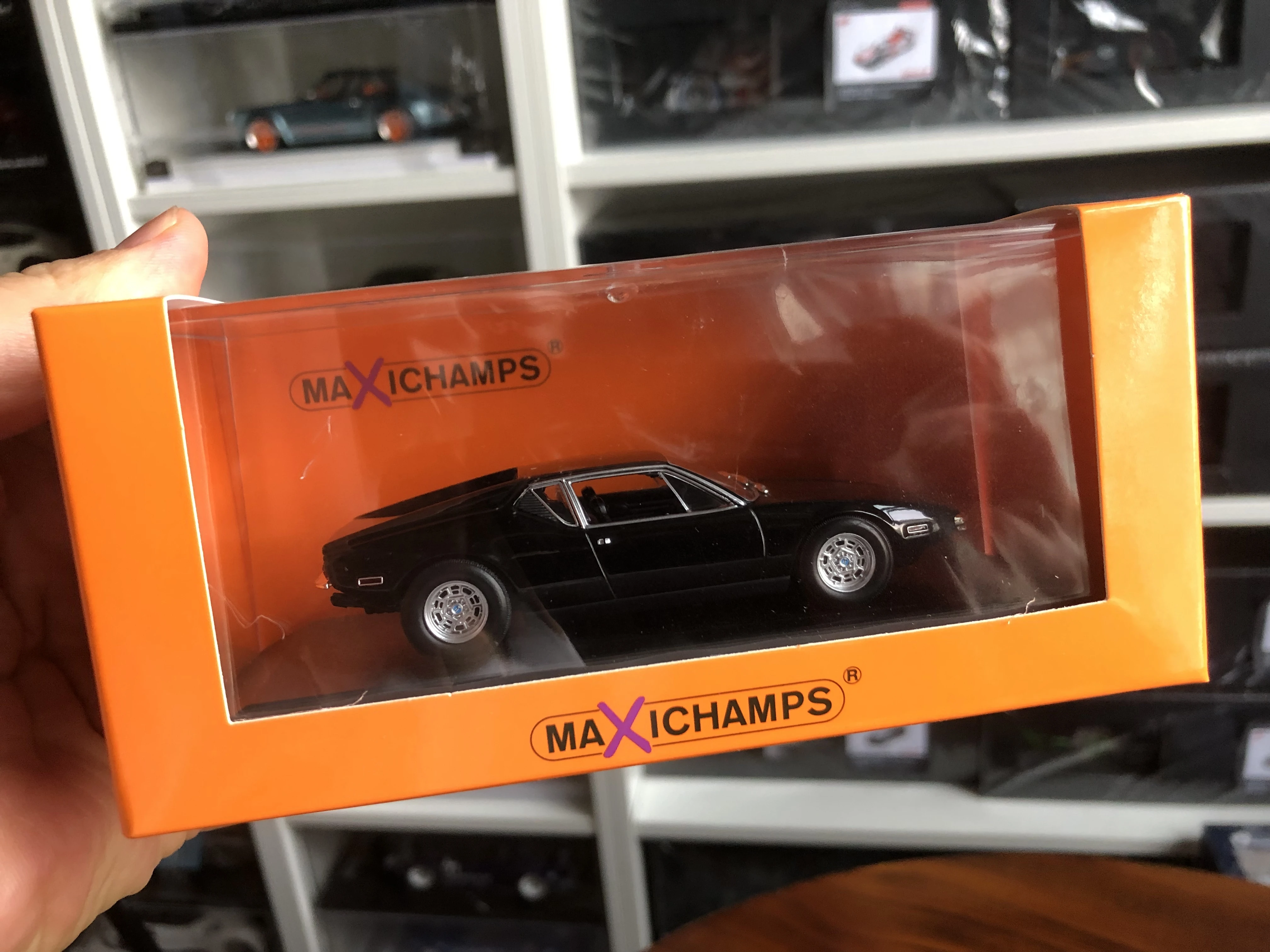 Maxichamps Minichamps 1/43 Detomaso Pantera литой под давлением коллекционный автомобиль