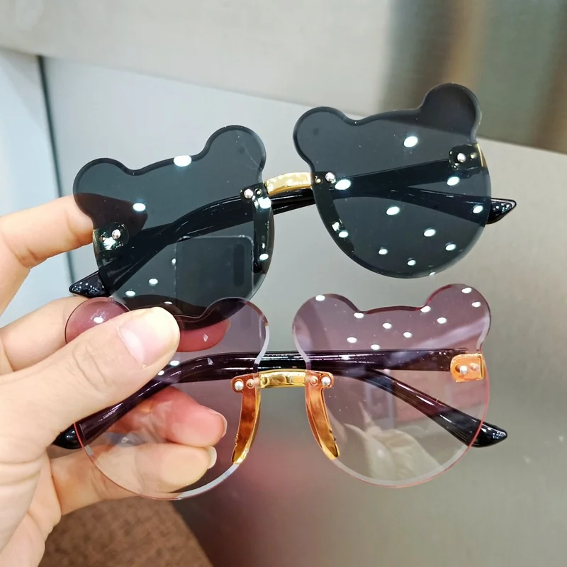 

Kids Sunglasses Bear Shape Children Glasses Trendy Girls Boys Sun Glasses Cartoon Eyeglasses Shades Driver Goggles Anti-glare