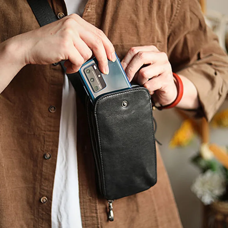 AETOO Кожаная нагрудная сумка мужская летняя для мобильного телефона маленькая