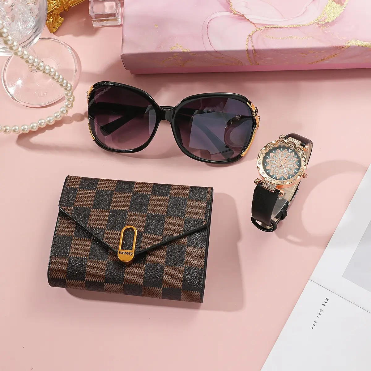 Women Creative Gifts Box Set Watch Sunglass Wallet Holiday Practical 3pcs Birthday Gift Box Set for Mother Girlfriend Student