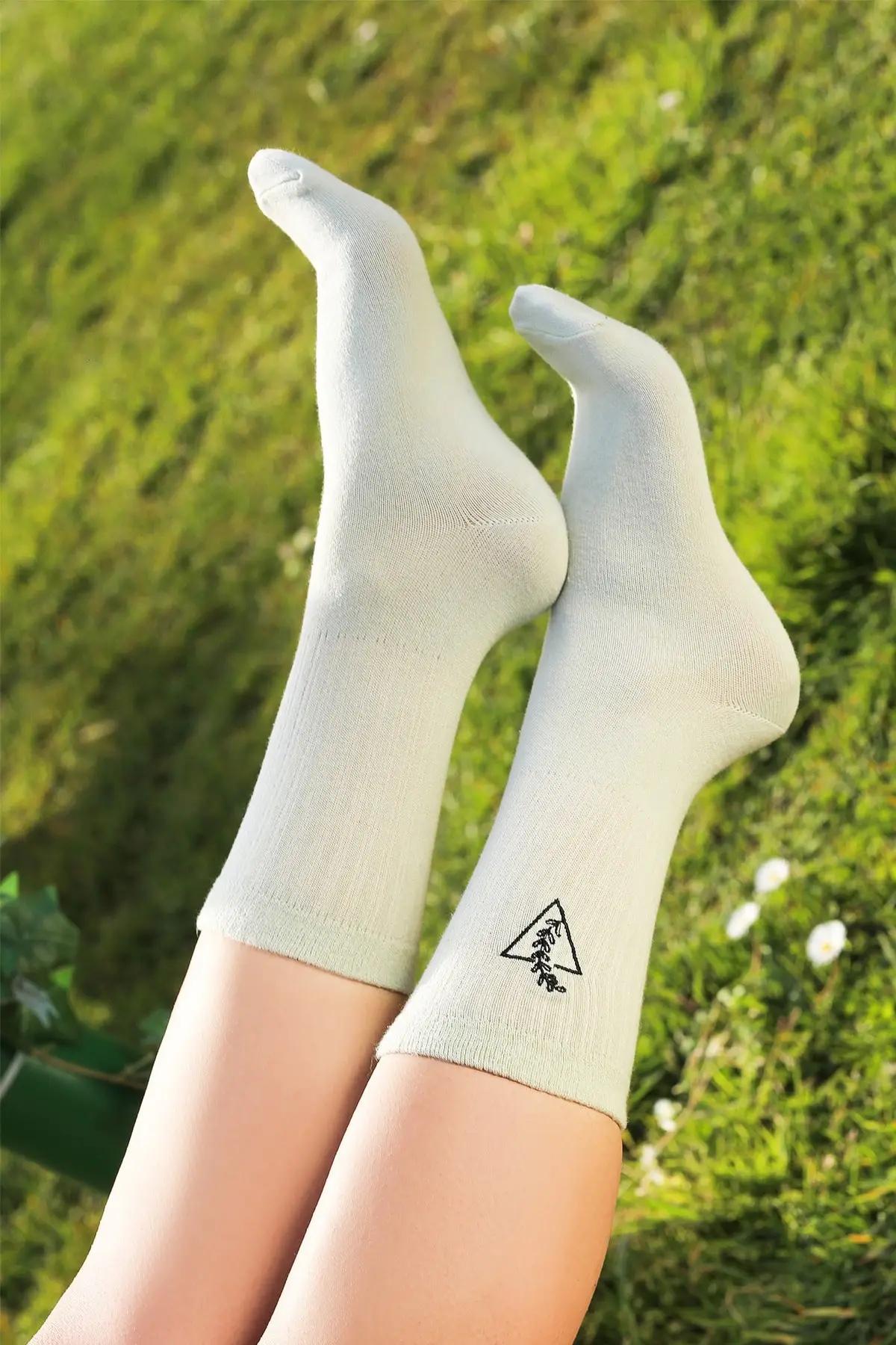 4-Piece Colorful Unisex Minimalist Nature Theme Embroidery Special Boxed Knitted Socks