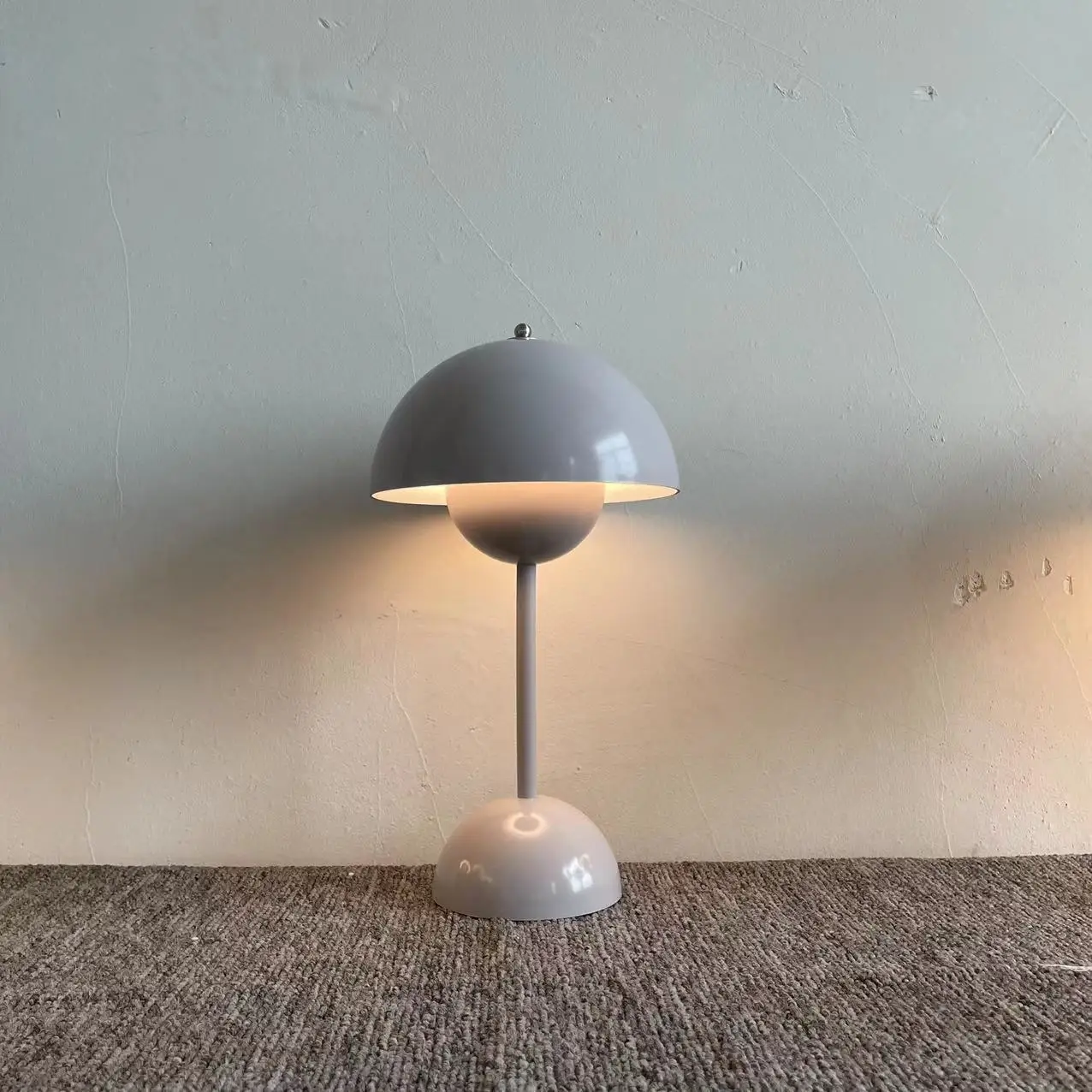 Беспроводная перезаряжаемая настольная лампа в виде цветочных бутонов