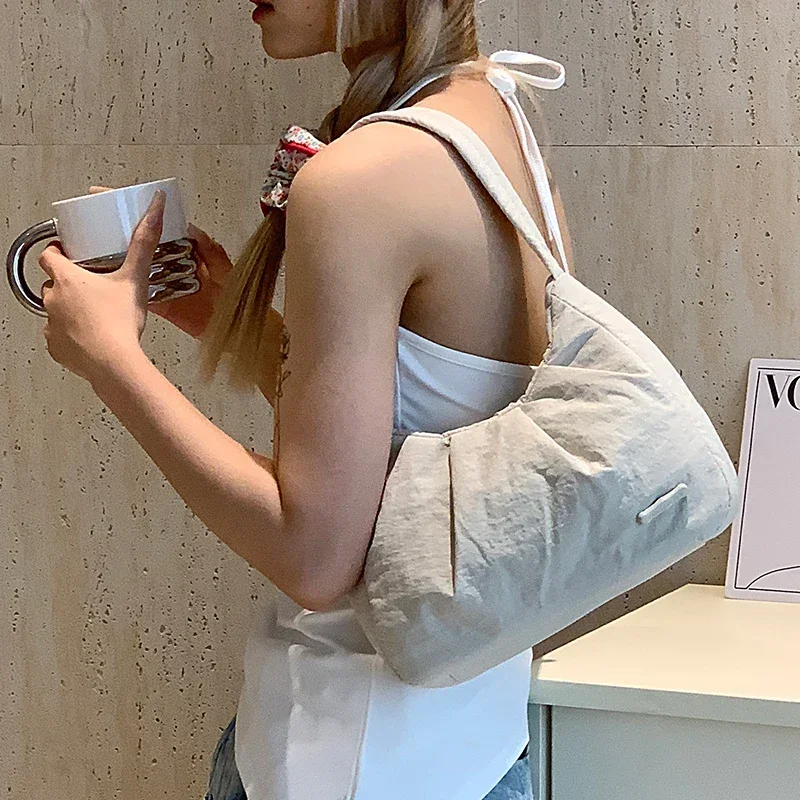 Нетканая строчка 2024 высококачественная сумка однотонная на молнии простая