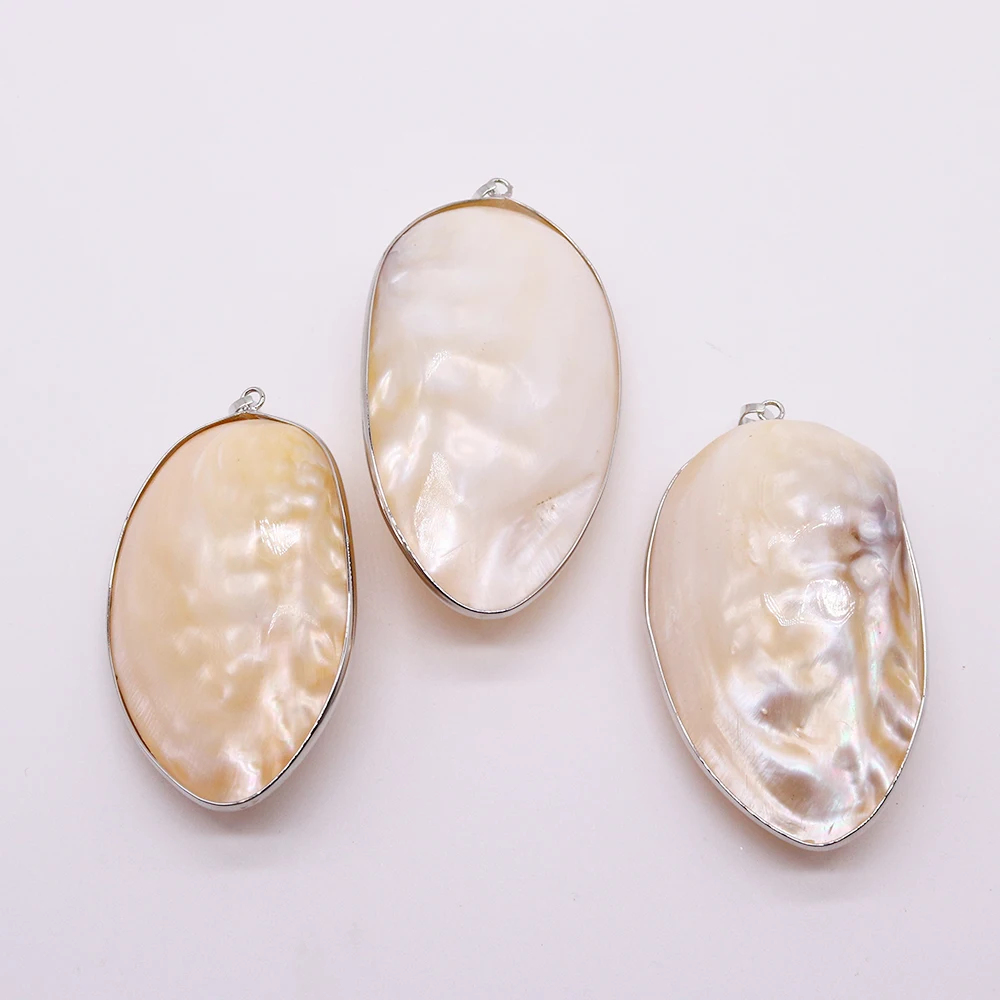 Кулон в виде ракушки из натуральной пресноводной 40 мм