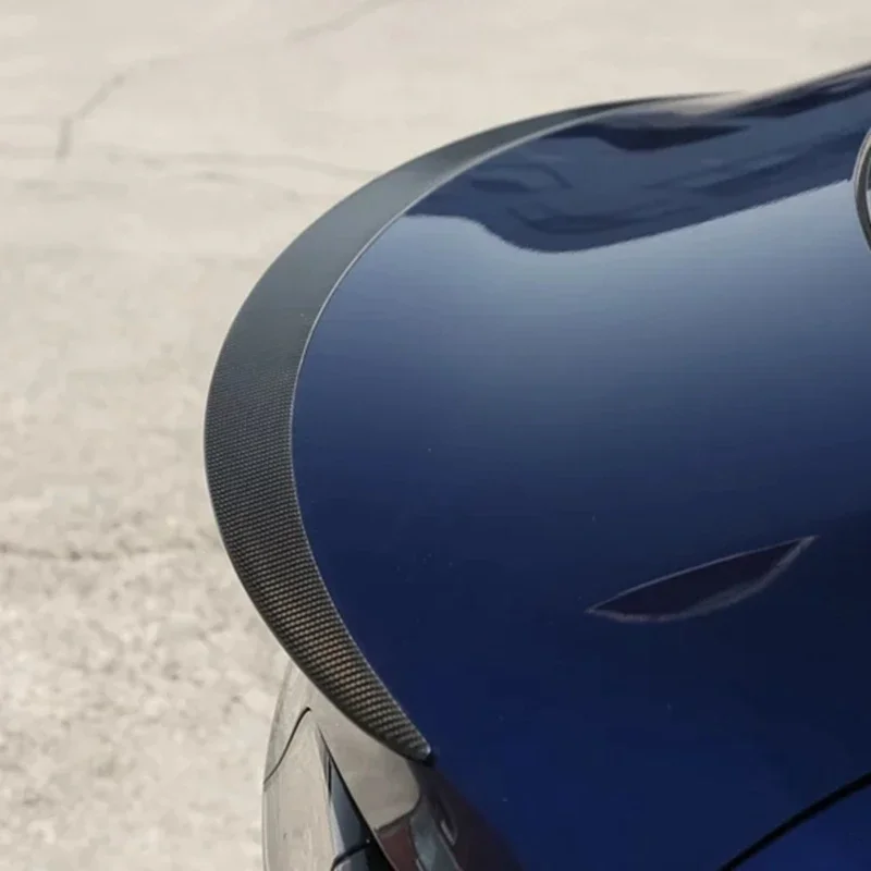 Фото Задний спойлер из углеродного волокна для Tesla Model 3 2017-2020, установка с использованием клея 3M №1