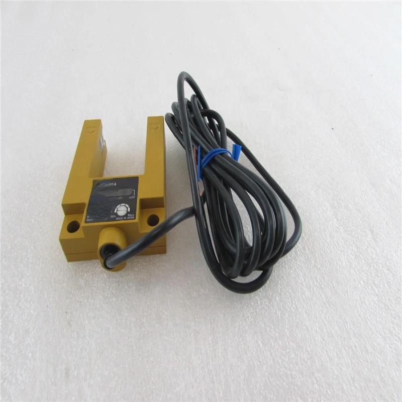 

E3FB-DP22 proximity sensor E3FB-DP22