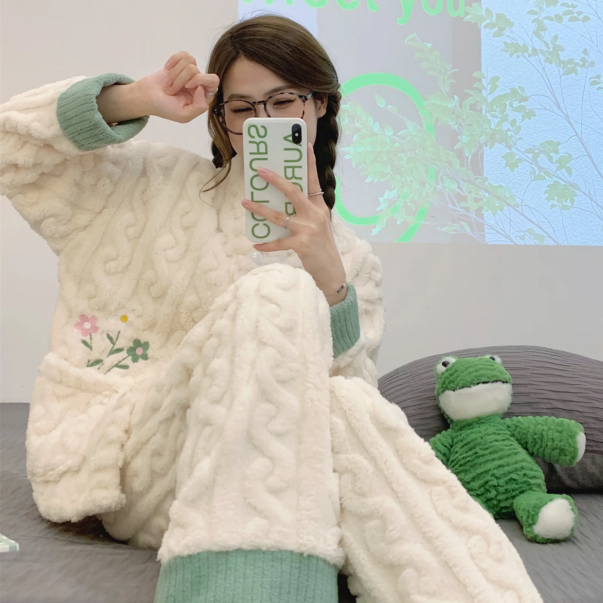 

2023 New Pajamas Set Women Autumn Winter Sweet Girlish Pyjamas Set Coral Fleece Sleepwear Suits Loose Nightgown Female Homewear