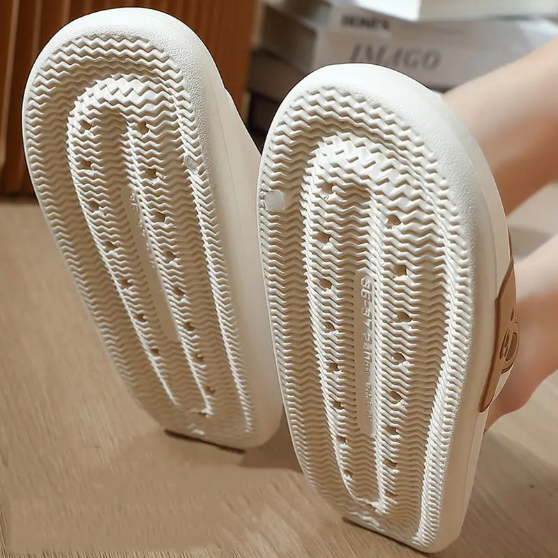 New Men's Sandals Women Cute Bear Cartoon Couple Slippers Summer Thick Sole Home Slippers Ladies Anti-Slip Floor Shoes Men 2022