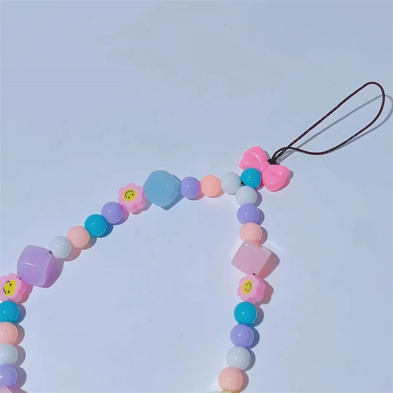 Smiley Flower Candy Key Chain Ladies Fashion Cute Romantic Vintage Fashion Keychain Charm Korea 90s Aesthetic Bag Phone Chains