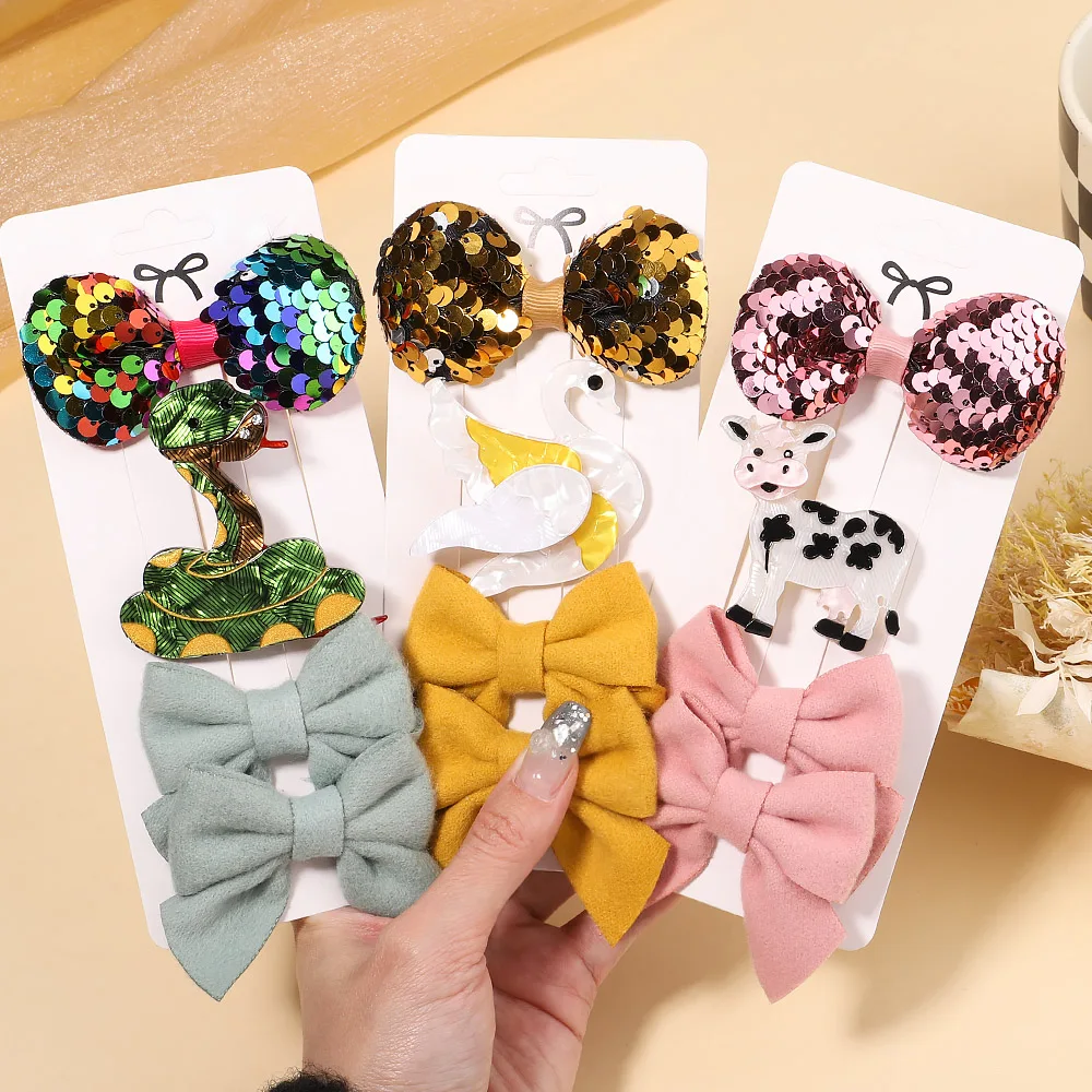 

4Pcs/Set Acrylic Solid Bows Hair Clips For Kids Girls Cartoon Animal Hairpins Headwear Fashion Hair Accessories Christmas Gift